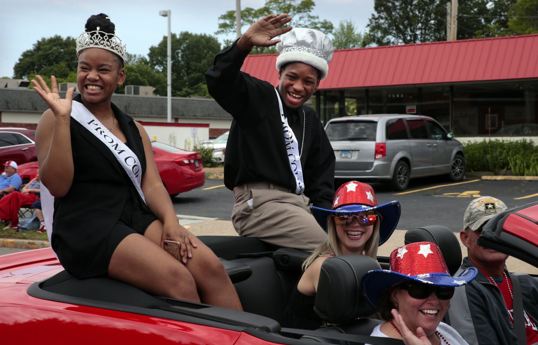 Alton presents its 154th Memorial Day Parade